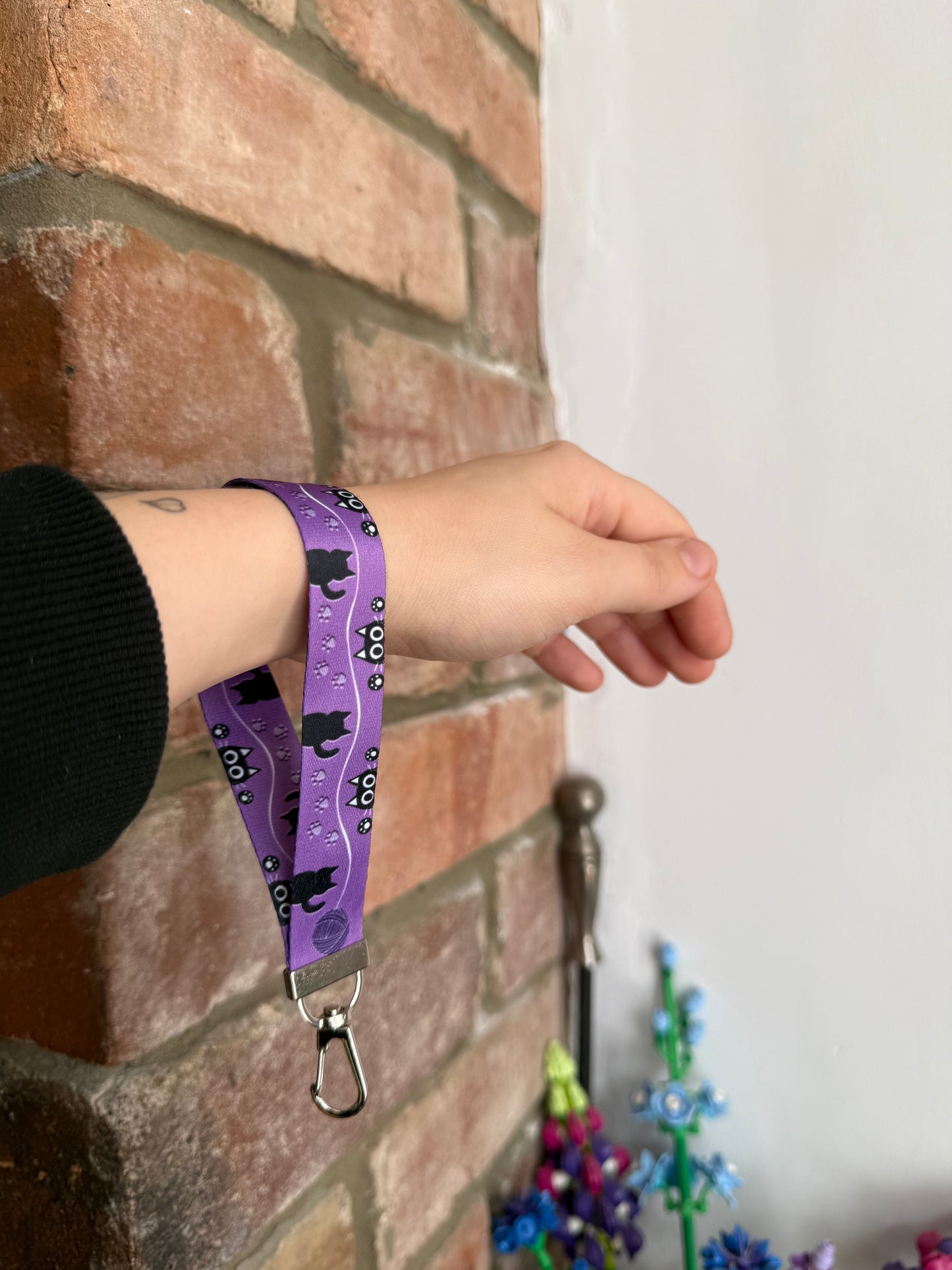 Creepy Cat Wrist Lanyard πββ¬π