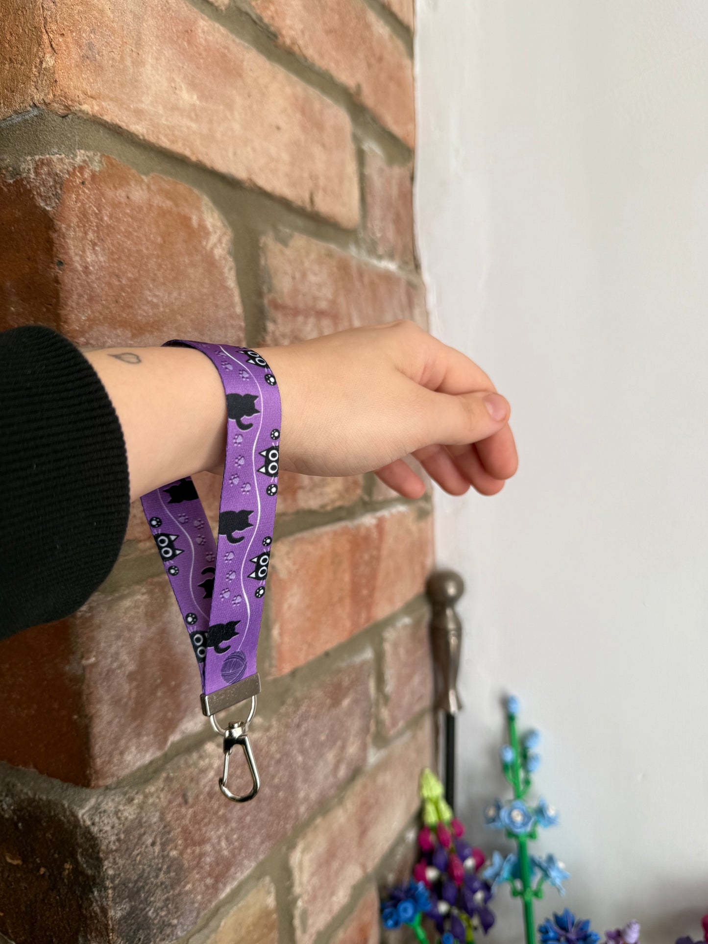 Creepy Cat Wrist Lanyard πββ¬π