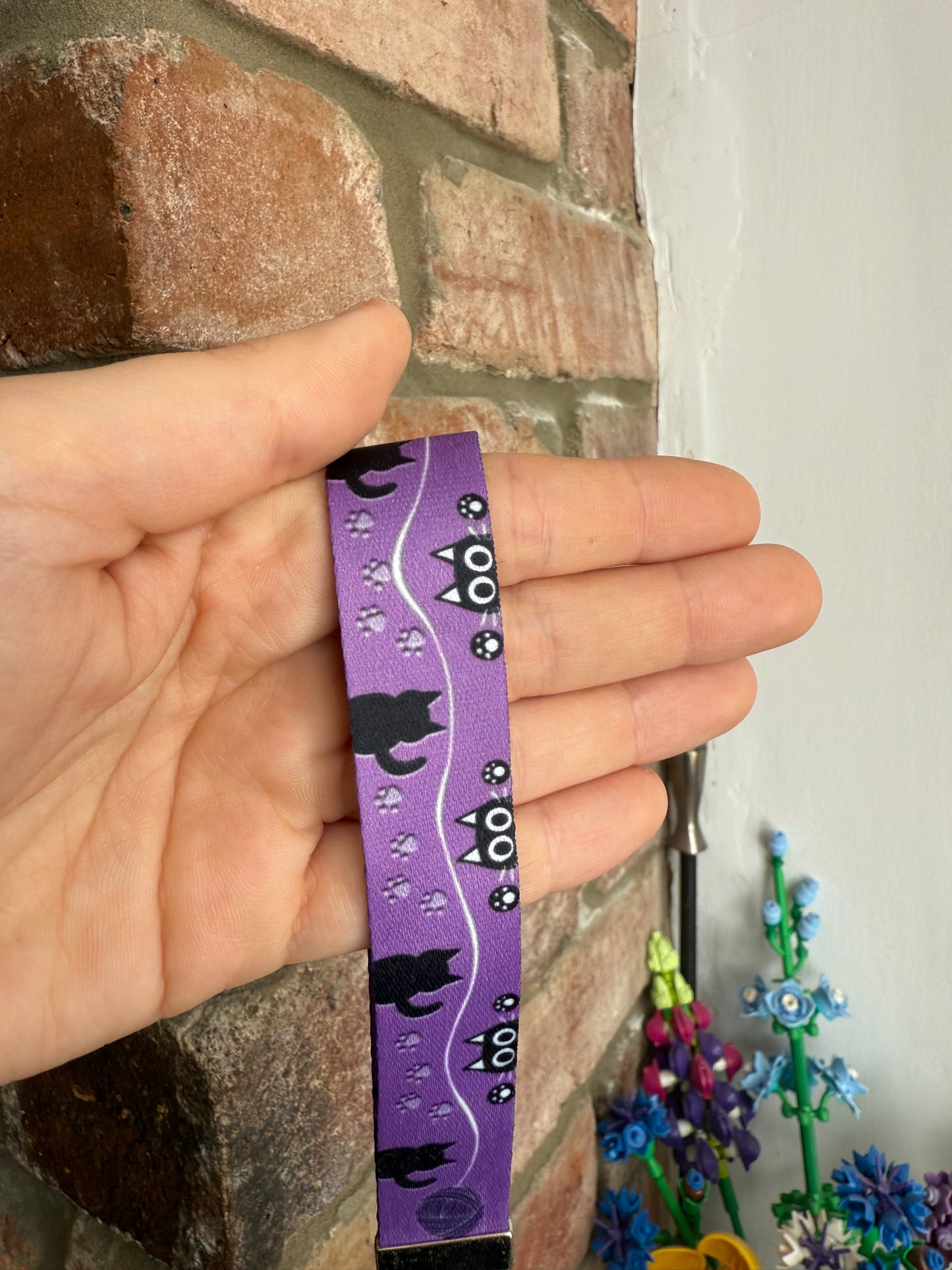 Creepy Cat Wrist Lanyard πββ¬π