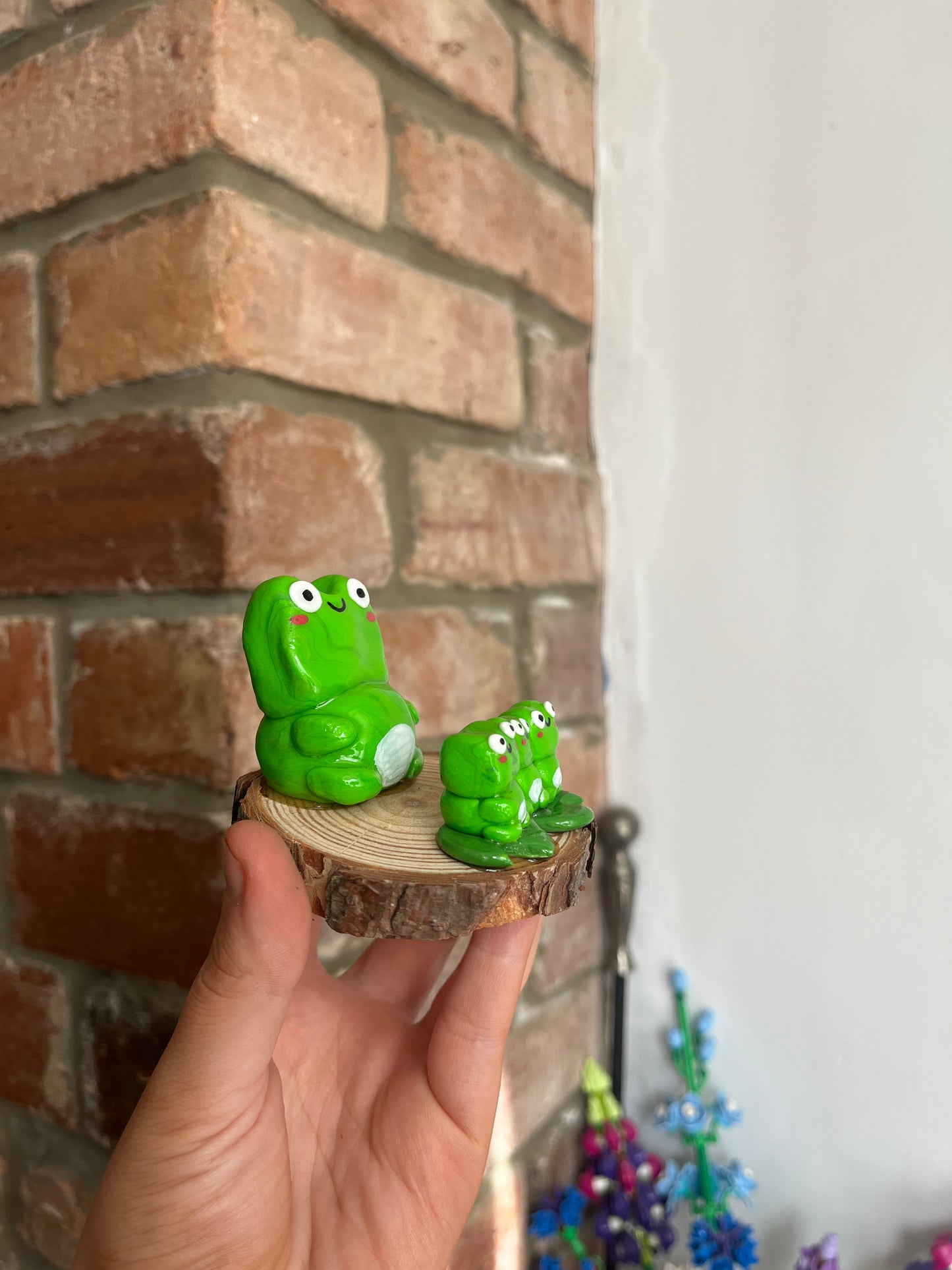 Cute Frog Phone Stands