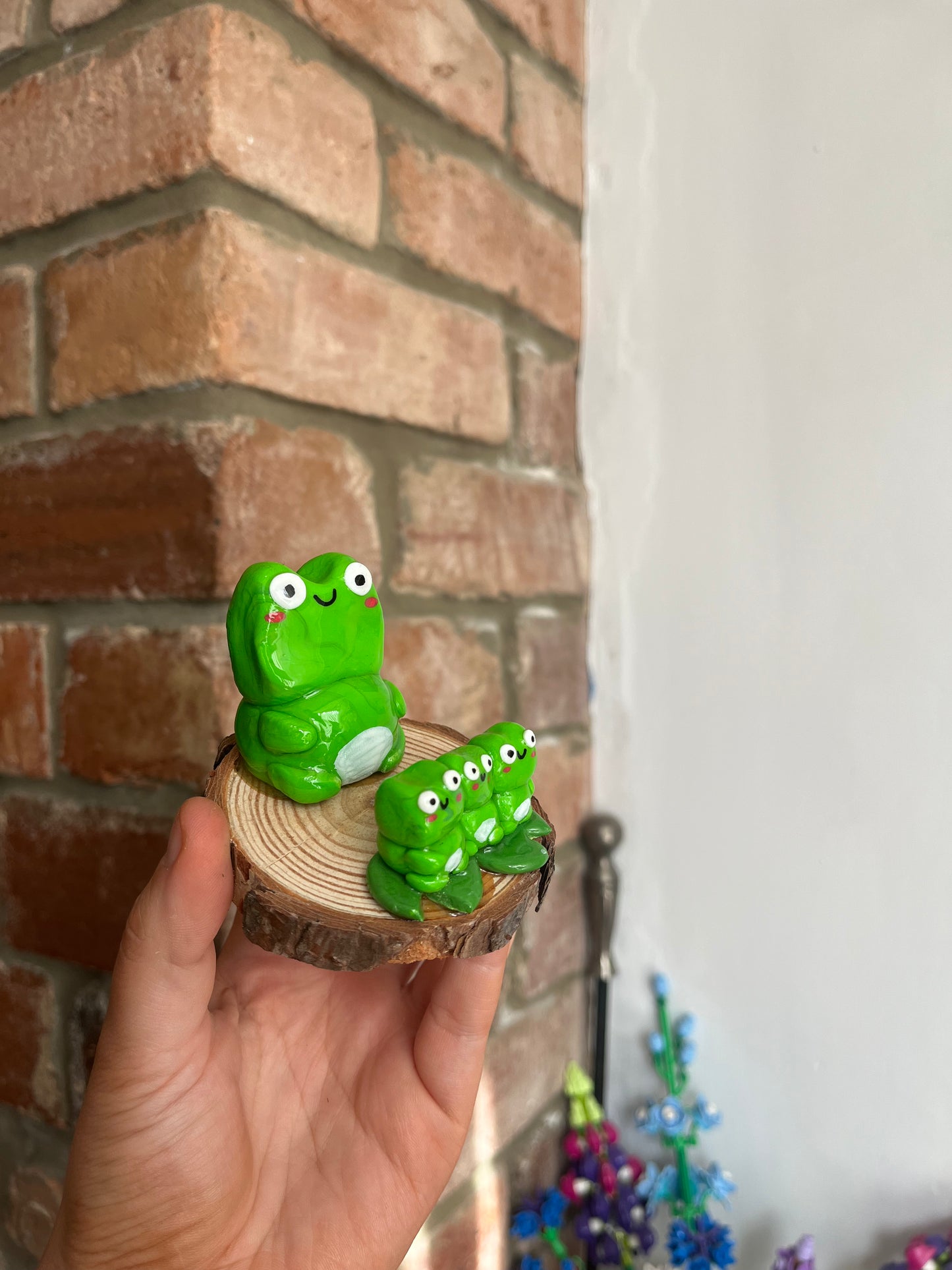 Cute Frog Phone Stands